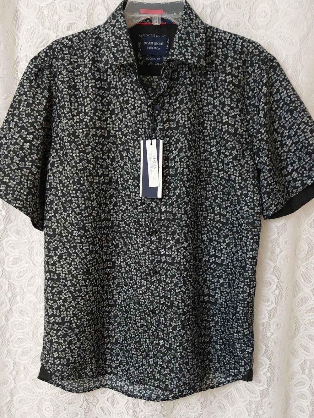 Black Short-Sleeve Casual Button-Down Shirt with White Floral Print